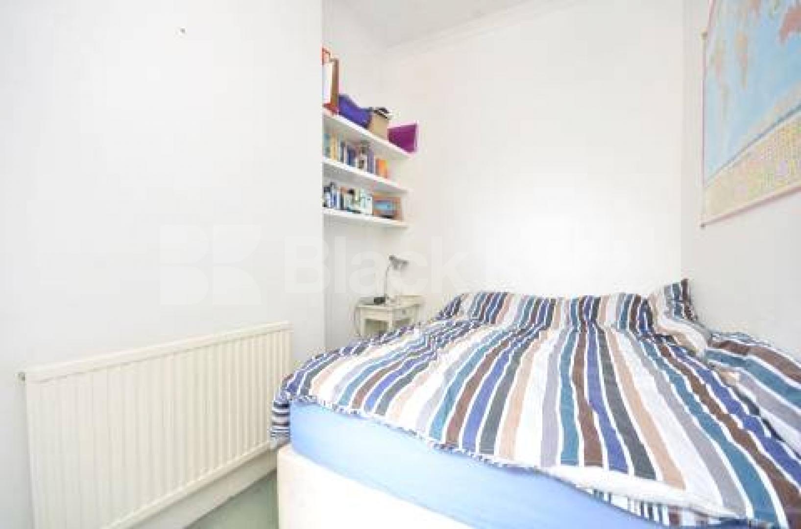 			NEW INSTRUCTION, 2 Bedroom, 1 bath, 1 reception Flat			 Winchendon Road , Parsons Green/Fulham